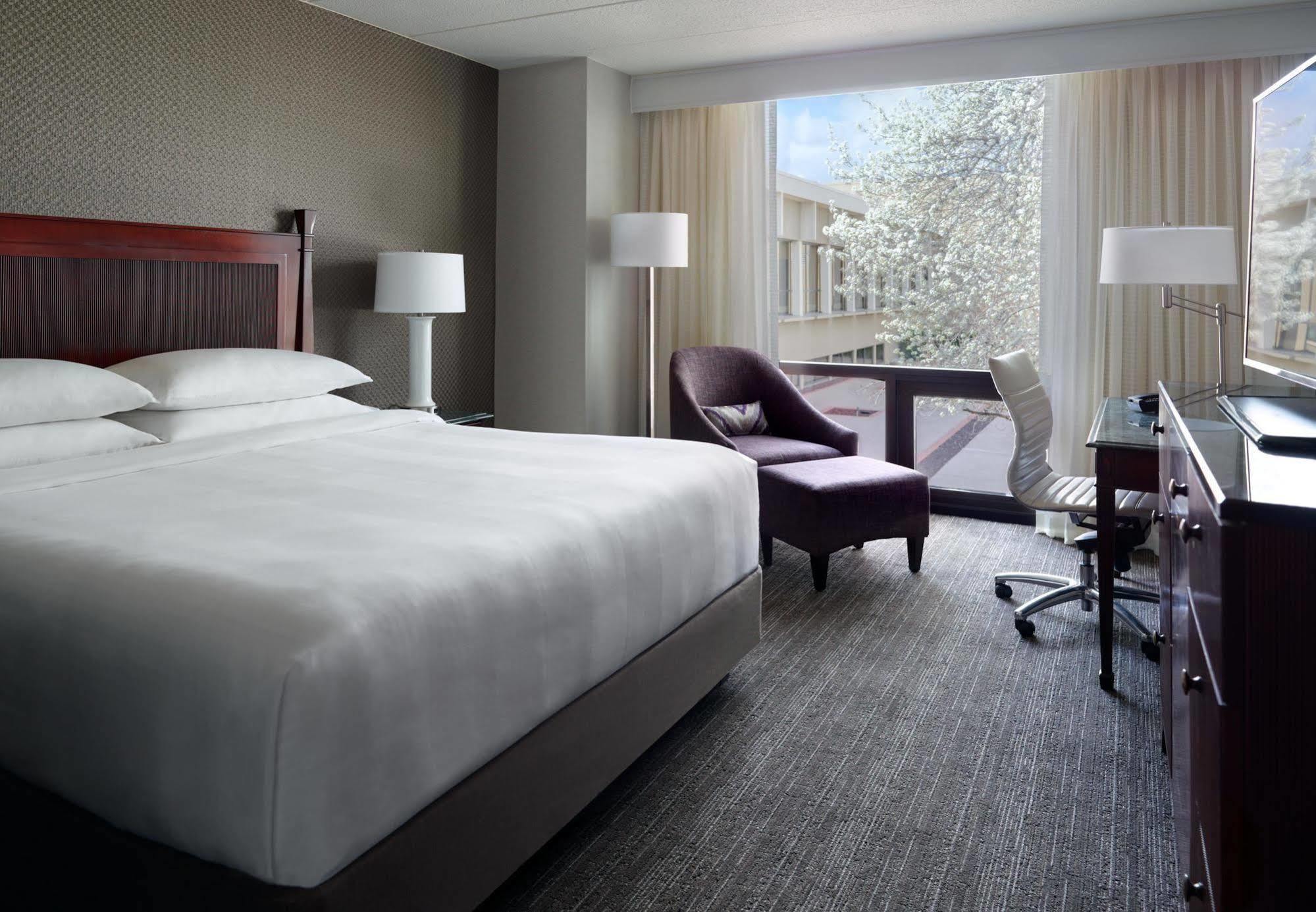 Washington Dulles Airport Marriott Hotel Sterling Bagian luar foto